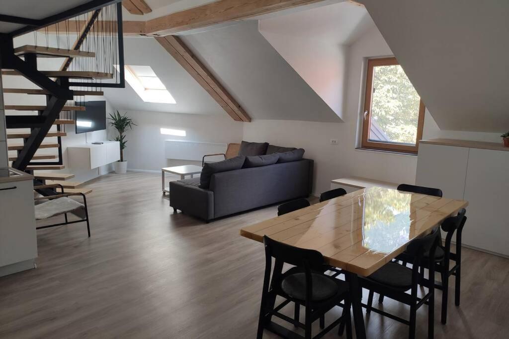 Bovec Loft Apartment מראה חיצוני תמונה